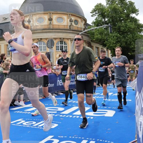 29.06.2025 - hella hamburg halbmarathon Strokosch-Dieckow http://msf.ph/oto/8321356 29.06.2025 10:58:49 Ziel 2159, 2488, 2656, 2840, 3859, 4632, 4833, 5277, 5675, 5885, 6438, 6720, 8807, 8929, 9156, 9353, 10268, 10518, 10539, 10788, 10915, 10943, 11605, 11846, 12734, 12735, 13512, 13654, 13880, 14266, 14673, 14902, 14965, 17405, 17630, 17839, 17931, 18180, 18232, 18954 meine-sportfotos.de