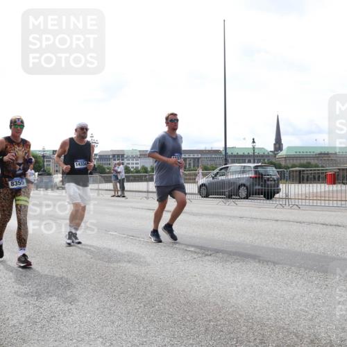 29.06.2025 - hella hamburg halbmarathon Lena Gebhardt http://msf.ph/oto/8321389 29.06.2025 10:22:51 Lombardsbrücke 5223, 14801, 8355, 14334, 587, 1029, 1853, 2294, 2479, 2766, 2886, 3003, 3029, 3034, 3430, 3457, 3511, 3600, 3601, 3946, 4190, 4266, 4969, 5223, 5343, 5629, 5798, 5838, 6347, 6578, 6784, 6785, 6820, 6826, 6849, 6899, 7097, 7188, 7190, 7266, 7276, 7529, 7794, 7891, 7925, 8355, 8511, 8931, 9133, 9256, 9913, 10205, 10826, 12025, 12190, 12265, 13560, 13921, 14041, 14525, 14801 meine-sportfotos.de