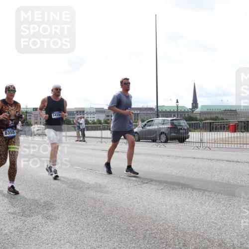 29.06.2025 - hella hamburg halbmarathon Lena Gebhardt http://msf.ph/oto/8321426 29.06.2025 10:22:51 Lombardsbrücke 14801, 5223, 8355, 14334, 1029, 1853, 2294, 2479, 2766, 2886, 3003, 3029, 3034, 3430, 3457, 3511, 3600, 3601, 3946, 4190, 4266, 4969, 5223, 5343, 5629, 5798, 5838, 6347, 6578, 6784, 6785, 6820, 6826, 6849, 6899, 7097, 7188, 7190, 7266, 7276, 7529, 7794, 7891, 7925, 8355, 8511, 8931, 9133, 9256, 9913, 10205, 10826, 12025, 12190, 12265, 13560, 13921, 14041, 14525, 14801 meine-sportfotos.de