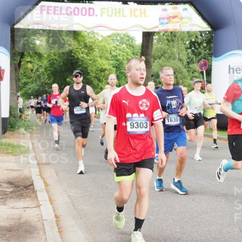 29.06.2025 - hella hamburg halbmarathon MichiJ http://msf.ph/oto/8321466 29.06.2025 10:37:20 Zwischen KM18-KM19 1630, 2013, 4261, 6115, 7100, 8112, 8437, 8454, 8657, 9491, 9597, 9695, 10860, 12203, 13225, 14012, 14526, 15620, 15803, 16403, 16891, 18489, 19020 meine-sportfotos.de