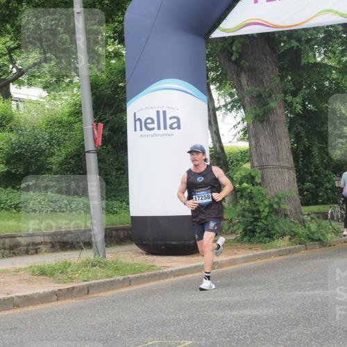 29.06.2025 - hella hamburg halbmarathon KatJ http://msf.ph/oto/8321569 29.06.2025 10:16:32 Zwischen KM18-KM19  meine-sportfotos.de