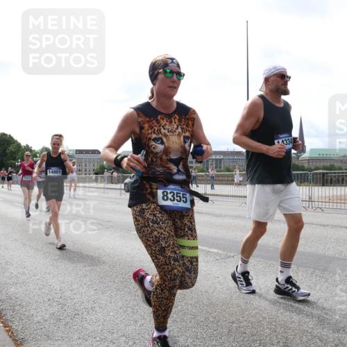 29.06.2025 - hella hamburg halbmarathon Lena Gebhardt http://msf.ph/oto/8321603 29.06.2025 10:22:52 Lombardsbrücke 5223, 3003, 14801, 8355, 4334, 1029, 1853, 2294, 2479, 2766, 2886, 3003, 3029, 3034, 3430, 3457, 3511, 3600, 3601, 4190, 4266, 4969, 5223, 5343, 5629, 5798, 6347, 6578, 6784, 6785, 6820, 6826, 6849, 6899, 7097, 7188, 7190, 7266, 7276, 7529, 7891, 7925, 8355, 8511, 8931, 9133, 9256, 9913, 10205, 10826, 12025, 12190, 12265, 13560, 13921, 14041, 14525, 14801 meine-sportfotos.de