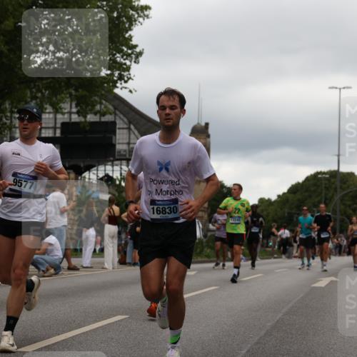 29.06.2025 - hella hamburg halbmarathon Yannick Fuchs http://msf.ph/oto/8321680 29.06.2025 10:51:09 20KM 1387, 1485, 1715, 1719, 1972, 2282, 2417, 2652, 2676, 3435, 4167, 4261, 5015, 5033, 5134, 5457, 5458, 5728, 6272, 6720, 7159, 7269, 8744, 9577, 10133, 11043, 11590, 11612, 11832, 12774, 13245, 13376, 13523, 13863, 14361, 14369, 14737, 14881, 14951, 15090, 15110, 15125, 15145, 15220, 15664, 15726, 16093, 16470, 16830, 16909, 17160, 17201, 17617, 17758, 17769, 17779, 17828, 17848, 18388 meine-sportfotos.de