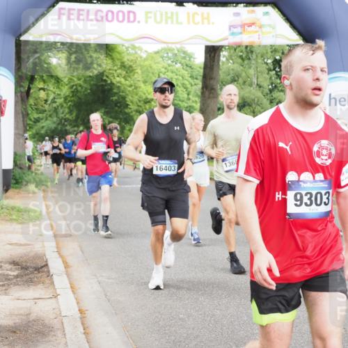 29.06.2025 - hella hamburg halbmarathon MichiJ http://msf.ph/oto/8321706 29.06.2025 10:37:21 Zwischen KM18-KM19 1381, 1630, 2013, 4261, 6115, 7100, 8112, 8437, 8657, 9491, 9597, 9695, 10860, 12203, 13225, 13688, 14012, 14526, 15620, 15803, 16403, 16891, 18489, 19020 meine-sportfotos.de