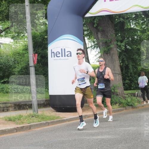29.06.2025 - hella hamburg halbmarathon KatJ http://msf.ph/oto/8321790 29.06.2025 10:16:34 Zwischen KM18-KM19  meine-sportfotos.de