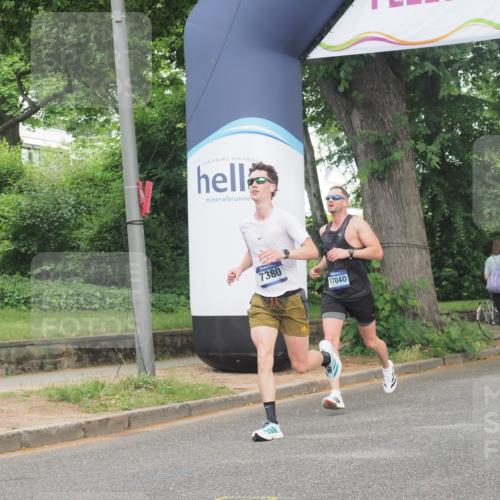 29.06.2025 - hella hamburg halbmarathon KatJ http://msf.ph/oto/8321827 29.06.2025 10:16:34 Zwischen KM18-KM19  meine-sportfotos.de