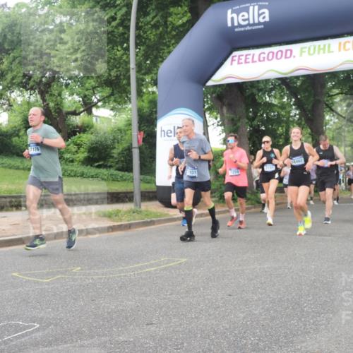 29.06.2025 - hella hamburg halbmarathon KatJ http://msf.ph/oto/8321832 29.06.2025 10:46:01 Zwischen KM18-KM19 2006, 2957, 3181, 6208, 7259, 8089 meine-sportfotos.de
