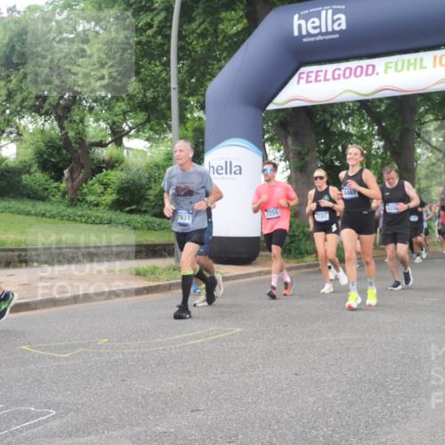 29.06.2025 - hella hamburg halbmarathon KatJ http://msf.ph/oto/8321870 29.06.2025 10:46:02 Zwischen KM18-KM19 2957, 3181, 6208, 7259, 8089 meine-sportfotos.de