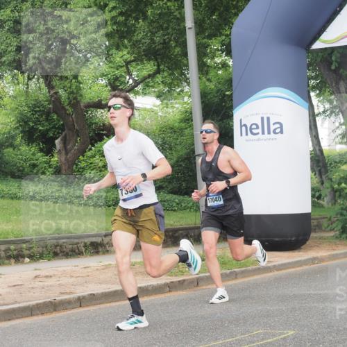 29.06.2025 - hella hamburg halbmarathon KatJ http://msf.ph/oto/8321996 29.06.2025 10:16:35 Zwischen KM18-KM19 7380 meine-sportfotos.de