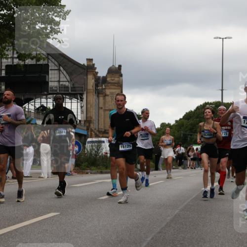 29.06.2025 - hella hamburg halbmarathon Yannick Fuchs http://msf.ph/oto/8322012 29.06.2025 10:51:14 20KM 1200, 1239, 1387, 1563, 1715, 1719, 1972, 2282, 2417, 2652, 2676, 4167, 4261, 5015, 5134, 5457, 5458, 5728, 6272, 6720, 7159, 7269, 8744, 9577, 10383, 10408, 11043, 11832, 12144, 12509, 12773, 12774, 13245, 13376, 13523, 13664, 14361, 14737, 14881, 14951, 15090, 15110, 15125, 15189, 15220, 15349, 15664, 16093, 16418, 16830, 16909, 17160, 17201, 17758, 17769, 17779, 17828, 17848, 18388 meine-sportfotos.de