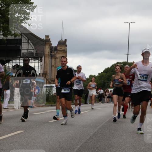 29.06.2025 - hella hamburg halbmarathon Yannick Fuchs http://msf.ph/oto/8322022 29.06.2025 10:51:14 20KM 1200, 1239, 1387, 1563, 1715, 1719, 1972, 2282, 2417, 2652, 2676, 4167, 4261, 5015, 5134, 5457, 5458, 5728, 6272, 6720, 7159, 7269, 8744, 9577, 10383, 10408, 11043, 11832, 12144, 12509, 12773, 12774, 13245, 13376, 13523, 13664, 14361, 14737, 14881, 14951, 15090, 15110, 15125, 15189, 15220, 15349, 15664, 16093, 16418, 16830, 16909, 17160, 17201, 17758, 17769, 17779, 17828, 17848, 18388 meine-sportfotos.de