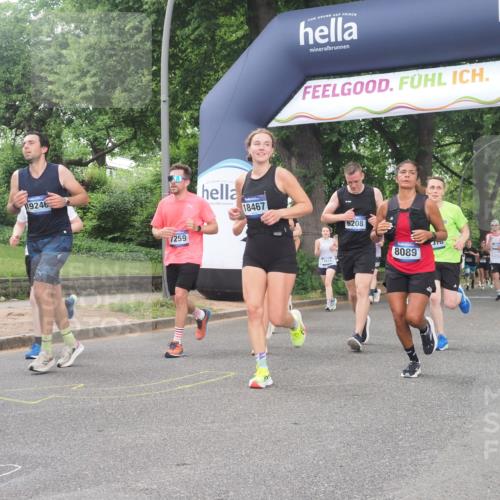 29.06.2025 - hella hamburg halbmarathon KatJ http://msf.ph/oto/8322031 29.06.2025 10:46:03 Zwischen KM18-KM19 2957, 3181, 6208, 7259, 7287, 8089 meine-sportfotos.de