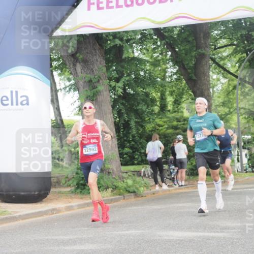 29.06.2025 - hella hamburg halbmarathon KatJ http://msf.ph/oto/8322137 29.06.2025 10:16:37 Zwischen KM18-KM19 7380 meine-sportfotos.de