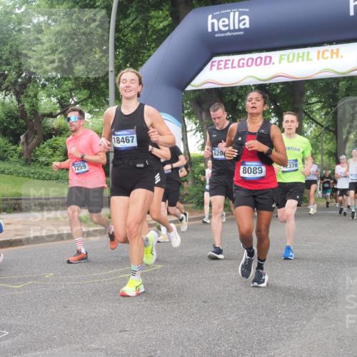 29.06.2025 - hella hamburg halbmarathon KatJ http://msf.ph/oto/8322178 29.06.2025 10:46:03 Zwischen KM18-KM19 2957, 3181, 6208, 7259, 7287, 8089 meine-sportfotos.de