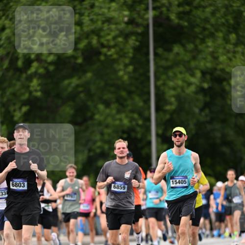 29.06.2025 - hella hamburg halbmarathon Dr. Thomas Lammeyer http://msf.ph/oto/8322214 29.06.2025 10:39:17 Kennedybrücke 1417, 1497, 1821, 1849, 2265, 2482, 3130, 3409, 4564, 4884, 5027, 5793, 6335, 6379, 6571, 6746, 6803, 6859, 7020, 7386, 7733, 8369, 9164, 9248, 9342, 10335, 10358, 10393, 10464, 10606, 11320 meine-sportfotos.de