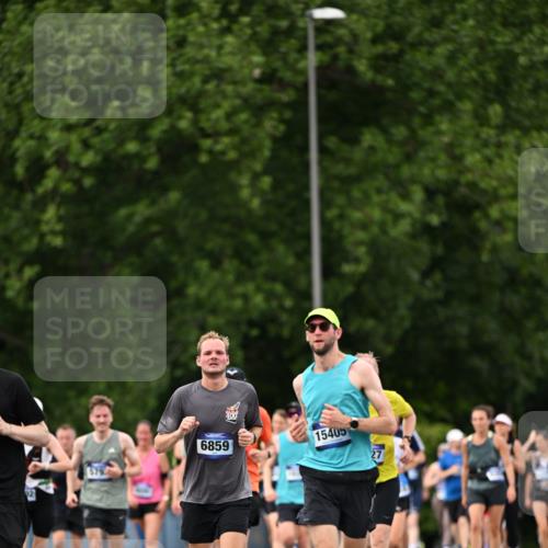 29.06.2025 - hella hamburg halbmarathon Dr. Thomas Lammeyer http://msf.ph/oto/8322235 29.06.2025 10:39:18 Kennedybrücke 1417, 1497, 1821, 1849, 2265, 2482, 3130, 3409, 4564, 4884, 5027, 5793, 6335, 6379, 6571, 6746, 6803, 6859, 7020, 7386, 7733, 8369, 9164, 9248, 9342, 10335, 10358, 10393, 10464, 10606, 11320 meine-sportfotos.de