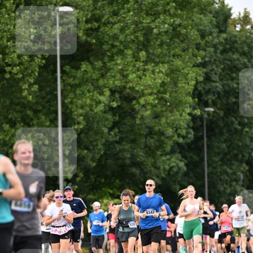 29.06.2025 - hella hamburg halbmarathon Dr. Thomas Lammeyer http://msf.ph/oto/8322435 29.06.2025 10:39:20 Kennedybrücke 1417, 1497, 1821, 1849, 2265, 2482, 3130, 3170, 3409, 4333, 4564, 4696, 4884, 5027, 5793, 6335, 6379, 6571, 6746, 6803, 6859, 7020, 7386, 7733, 8249, 8369, 9164, 9248, 9342, 10335, 10358, 10393, 10464, 10606, 11320 meine-sportfotos.de