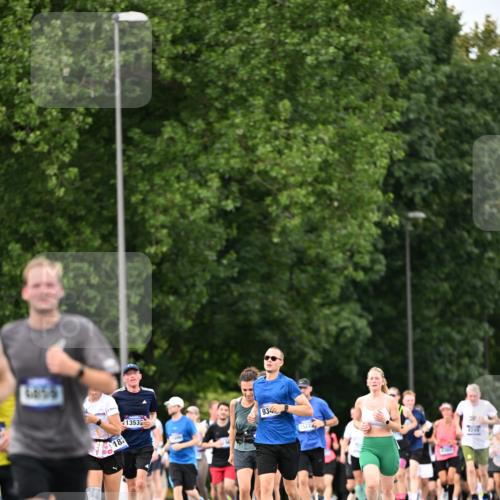 29.06.2025 - hella hamburg halbmarathon Dr. Thomas Lammeyer http://msf.ph/oto/8322455 29.06.2025 10:39:20 Kennedybrücke 1417, 1497, 1821, 1849, 2265, 2482, 3130, 3170, 3409, 4333, 4564, 4696, 4884, 5027, 5793, 6335, 6379, 6571, 6746, 6803, 6859, 7020, 7386, 7733, 8249, 8369, 9164, 9248, 9342, 10335, 10358, 10393, 10464, 10606, 11320 meine-sportfotos.de