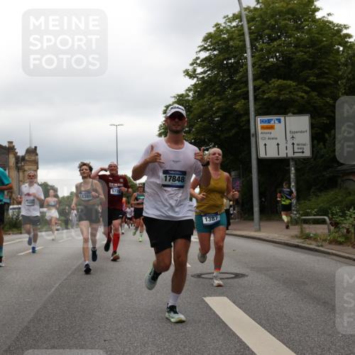 29.06.2025 - hella hamburg halbmarathon Yannick Fuchs http://msf.ph/oto/8322485 29.06.2025 10:51:16 20KM 1200, 1239, 1387, 1563, 1715, 1719, 1972, 2282, 2417, 2652, 4261, 5015, 5134, 5457, 5458, 5728, 6272, 6720, 6892, 7159, 7269, 8744, 9577, 10383, 10408, 11043, 11832, 12144, 12509, 12773, 12774, 13245, 13376, 13523, 13664, 14361, 14737, 14881, 14951, 15090, 15110, 15125, 15189, 15220, 15349, 15664, 16093, 16418, 16830, 16909, 17201, 17758, 17769, 17828, 17848, 18388 meine-sportfotos.de