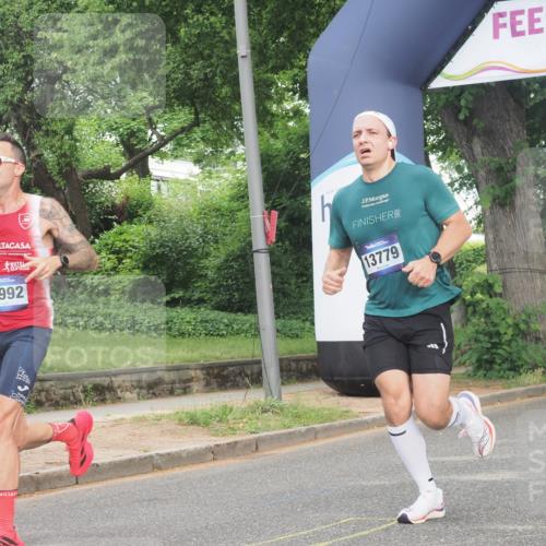 29.06.2025 - hella hamburg halbmarathon KatJ http://msf.ph/oto/8322660 29.06.2025 10:16:39 Zwischen KM18-KM19 7380 meine-sportfotos.de