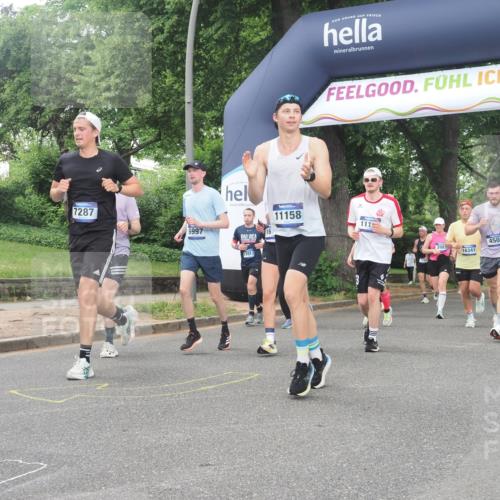 29.06.2025 - hella hamburg halbmarathon KatJ http://msf.ph/oto/8322738 29.06.2025 10:46:06 Zwischen KM18-KM19 3181, 3425, 3983, 4502, 6208, 6997, 7259, 7287, 8089 meine-sportfotos.de