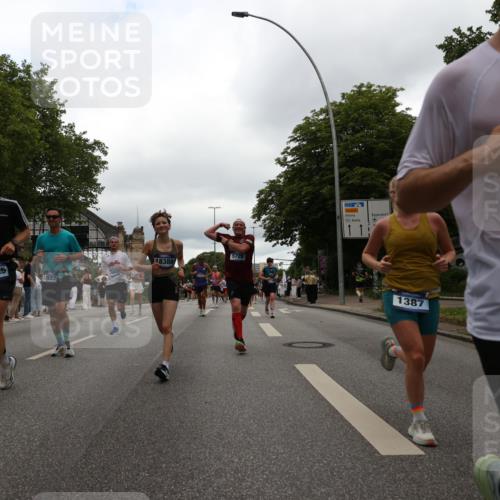 29.06.2025 - hella hamburg halbmarathon Yannick Fuchs http://msf.ph/oto/8322791 29.06.2025 10:51:17 20KM 1200, 1239, 1387, 1563, 1715, 1719, 1972, 2282, 2417, 2652, 3575, 4261, 5015, 5134, 5391, 5457, 5458, 5728, 6720, 6892, 7159, 7269, 8744, 9577, 10383, 10408, 11043, 11832, 12144, 12509, 12773, 12774, 13245, 13376, 13523, 13664, 14361, 14737, 14881, 14951, 15090, 15110, 15125, 15189, 15220, 15349, 15664, 16093, 16418, 16830, 16909, 17201, 17758, 17769, 17828, 17848, 18388 meine-sportfotos.de