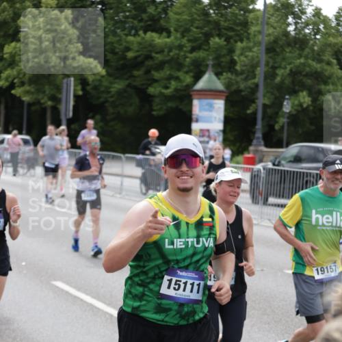 29.06.2025 - hella hamburg halbmarathon Jannik Wohlers http://msf.ph/oto/8322884 29.06.2025 10:39:38 Lombardsbrücke 1058, 1076, 1291, 1586, 1691, 1899, 2019, 2254, 2313, 2866, 2888, 3515, 3607, 3882, 3883, 3884, 4173, 4471, 5229, 5263, 5654, 5877, 5901, 6097, 6548, 6698, 6750, 6890, 6920, 7045, 7455, 7456, 8107, 8612, 8622, 8815, 8865, 8866, 9080, 9187, 9195, 9292, 9495, 10648, 10806, 10818, 10901, 10939, 10953, 11188, 11242, 11244, 11874, 12414, 12883, 12906, 13005, 13069, 13577, 13644, 14327, 14578, 15111, 16532, 16784, 18157, 19163 meine-sportfotos.de