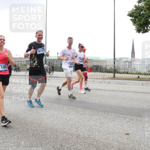 29.06.2025 - hella hamburg halbmarathon Lena Gebhardt http://msf.ph/oto/8322889 29.06.2025 10:47:19 Lombardsbrücke 1185, 18147, 4239, 1683, 1073, 1185, 1286, 1363, 1434, 1463, 1523, 1593, 1607, 1704, 1720, 1961, 2148, 2211, 2327, 2407, 2537, 2555, 2556, 2665, 2882, 2981, 2994, 3339, 3823, 4037, 4184, 4239, 4325, 4483, 4806, 4895, 4974, 4975, 5111, 5114, 5621, 5622, 5796, 5895, 5953, 6255, 6256, 6485, 6496, 6879, 6995, 7073, 7403, 7430, 7431, 7630, 7631, 8105, 8131, 8270, 8486, 8684, 8706, 8915, 8953, 8967, 9018, 11351, 11458, 11730, 11738 meine-sportfotos.de