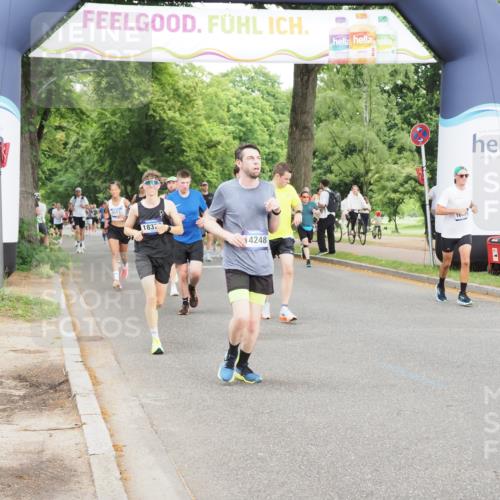 29.06.2025 - hella hamburg halbmarathon MichiJ http://msf.ph/oto/8322914 29.06.2025 10:37:26 Zwischen KM18-KM19 1216, 1381, 4261, 5978, 6712, 9695, 13159, 13225, 13688, 14012, 14248, 14526, 15523, 15620, 16403, 16731, 18064, 18370, 18489, 19020 meine-sportfotos.de