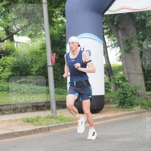 29.06.2025 - hella hamburg halbmarathon KatJ http://msf.ph/oto/8322953 29.06.2025 10:16:41 Zwischen KM18-KM19 7380 meine-sportfotos.de
