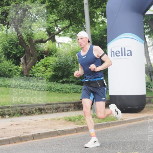 29.06.2025 - hella hamburg halbmarathon KatJ http://msf.ph/oto/8323052 29.06.2025 10:16:41 Zwischen KM18-KM19 7380 meine-sportfotos.de