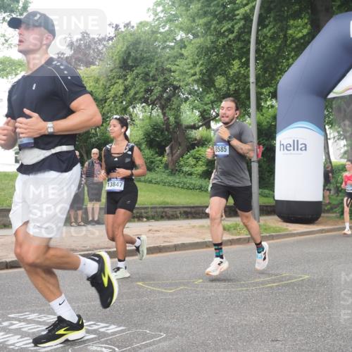 29.06.2025 - hella hamburg halbmarathon KatJ http://msf.ph/oto/8323131 29.06.2025 10:46:11 Zwischen KM18-KM19 3425, 3983, 4502, 6997, 7065, 7287, 8585 meine-sportfotos.de