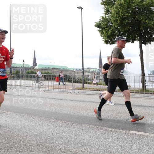 29.06.2025 - hella hamburg halbmarathon Lena Gebhardt http://msf.ph/oto/8323138 29.06.2025 10:23:04 Lombardsbrücke 21, 15469, 122, 1029, 1362, 1853, 2294, 2479, 2766, 2925, 3003, 3029, 3034, 3600, 3601, 4190, 4266, 4728, 4793, 5223, 5343, 5629, 6502, 6578, 6784, 6785, 6849, 7188, 7190, 7266, 7276, 7529, 7891, 7925, 8355, 8687, 8688, 8716, 8918, 8920, 9133, 9256, 9301, 9877, 9913, 10205, 10739, 10826, 11798, 12025, 12073, 12190, 12265, 13560, 13921, 14041, 14338, 14525, 14801, 14821, 16416, 16558, 17013, 17099, 17207, 17299, 17719 meine-sportfotos.de