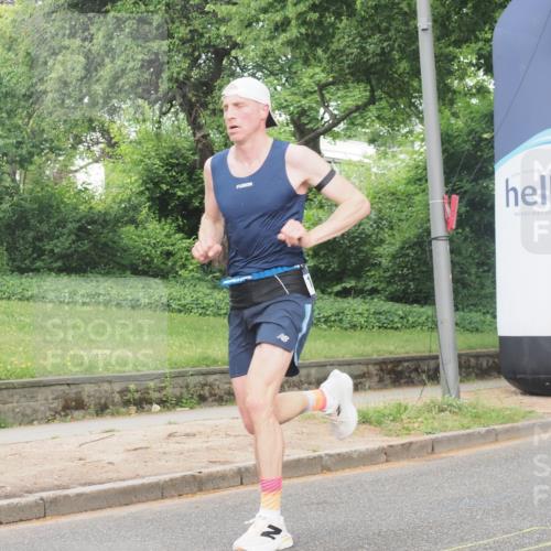 29.06.2025 - hella hamburg halbmarathon KatJ http://msf.ph/oto/8323192 29.06.2025 10:16:41 Zwischen KM18-KM19 7380 meine-sportfotos.de