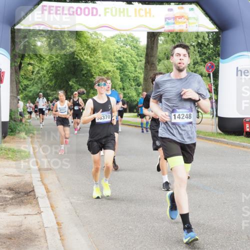 29.06.2025 - hella hamburg halbmarathon MichiJ http://msf.ph/oto/8323218 29.06.2025 10:37:27 Zwischen KM18-KM19 1216, 1381, 4261, 5978, 6712, 9695, 13159, 13225, 13688, 14012, 14248, 15523, 15620, 16731, 18064, 18370, 18489, 19020 meine-sportfotos.de