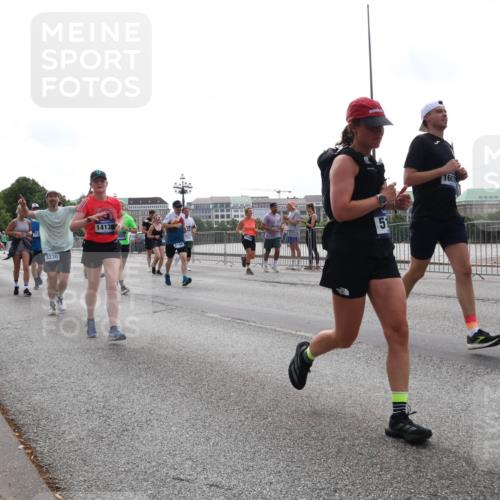 29.06.2025 - hella hamburg halbmarathon Lena Gebhardt http://msf.ph/oto/8323221 29.06.2025 10:37:38 Lombardsbrücke 712, 3230, 14130, 2199, 51, 160, 1022, 1276, 1337, 1475, 1578, 1597, 1799, 1819, 1985, 2016, 2031, 2199, 2272, 2480, 2486, 2640, 2853, 3230, 3246, 3633, 4097, 4347, 4733, 5139, 5146, 5171, 5186, 5522, 5560, 5790, 5875, 5940, 6243, 6362, 6821, 6955, 7085, 7124, 7235, 7321, 7350, 7544, 7696, 7707, 7777, 7823, 8811, 8843, 8985, 9247, 9288, 9524, 9895, 10159, 10506, 10836, 11087, 11543, 12123, 12254, 12472, 12824, 16680, 17798 meine-sportfotos.de