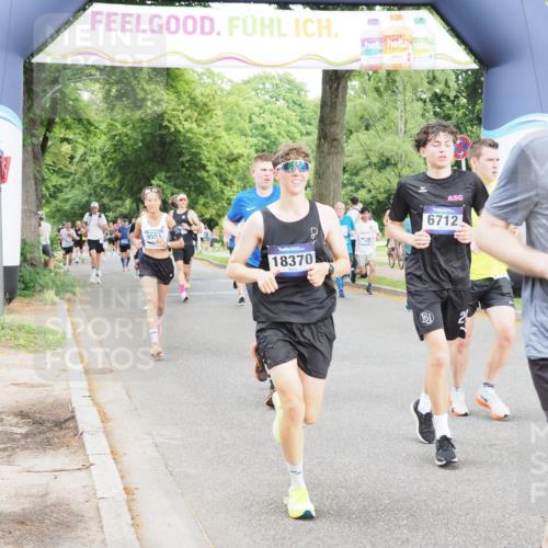 29.06.2025 - hella hamburg halbmarathon MichiJ http://msf.ph/oto/8323299 29.06.2025 10:37:27 Zwischen KM18-KM19 1216, 1381, 4261, 5978, 6712, 9695, 13159, 13225, 13688, 14012, 14248, 15523, 15620, 16731, 18064, 18370, 18489, 19020 meine-sportfotos.de