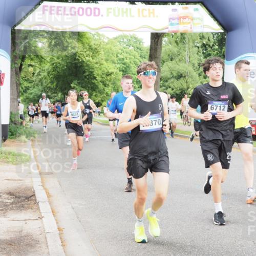 29.06.2025 - hella hamburg halbmarathon MichiJ http://msf.ph/oto/8323352 29.06.2025 10:37:27 Zwischen KM18-KM19 1216, 1381, 4261, 5978, 6712, 9695, 13159, 13225, 13688, 14012, 14248, 15523, 15620, 16731, 18064, 18370, 18489, 19020 meine-sportfotos.de