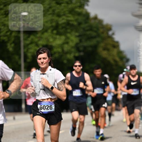29.06.2025 - hella hamburg halbmarathon Dr. Thomas Lammeyer http://msf.ph/oto/8323461 29.06.2025 10:17:28 Kennedybrücke 1007, 1194, 1859, 1939, 2055, 2359, 2721, 2904, 2961, 2987, 3218, 3729, 4001, 4950, 5232, 6026, 6207, 7346, 7460, 8279, 8913, 9128, 9612 meine-sportfotos.de