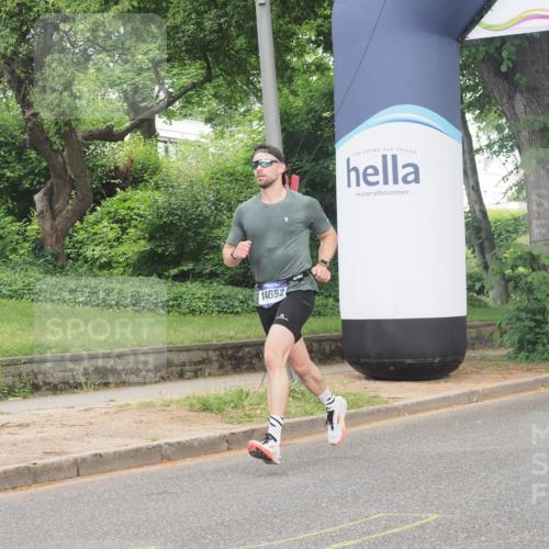 29.06.2025 - hella hamburg halbmarathon KatJ http://msf.ph/oto/8323511 29.06.2025 10:16:45 Zwischen KM18-KM19  meine-sportfotos.de