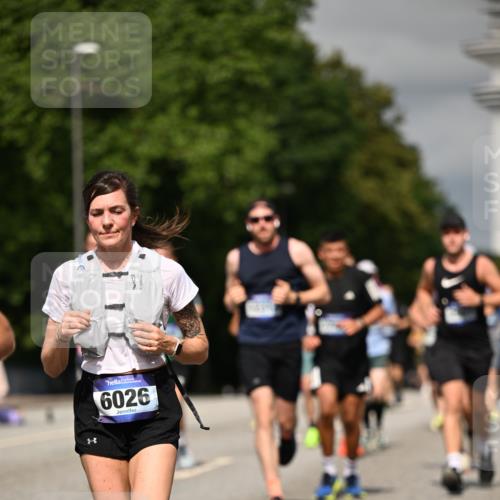 29.06.2025 - hella hamburg halbmarathon Dr. Thomas Lammeyer http://msf.ph/oto/8323546 29.06.2025 10:17:28 Kennedybrücke 1007, 1194, 1859, 1939, 2055, 2359, 2721, 2904, 2961, 2987, 3218, 3729, 4001, 4950, 5232, 6026, 6207, 7346, 7460, 8279, 8913, 9128, 9612 meine-sportfotos.de