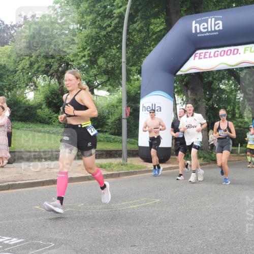 29.06.2025 - hella hamburg halbmarathon KatJ http://msf.ph/oto/8323698 29.06.2025 10:46:15 Zwischen KM18-KM19 2780, 6220, 7065, 8585 meine-sportfotos.de
