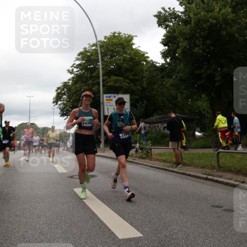 29.06.2025 - hella hamburg halbmarathon Yannick Fuchs http://msf.ph/oto/8323735 29.06.2025 10:51:20 20KM 1200, 1239, 1387, 1563, 1715, 1719, 1972, 2236, 2652, 3575, 4261, 5015, 5134, 5391, 5457, 5458, 5728, 6720, 6892, 7159, 7269, 7833, 8744, 9450, 10383, 10408, 11832, 12144, 12509, 12773, 12774, 13245, 13376, 13523, 13664, 14361, 14737, 14881, 14951, 15090, 15110, 15125, 15189, 15220, 15349, 15664, 16093, 16418, 17201, 17758, 17769, 17848, 18388, 18508 meine-sportfotos.de