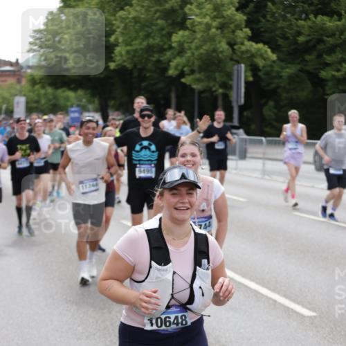 29.06.2025 - hella hamburg halbmarathon Jannik Wohlers http://msf.ph/oto/8323789 29.06.2025 10:39:40 Lombardsbrücke 1058, 1076, 1291, 1586, 1691, 1899, 2019, 2254, 2866, 2888, 3515, 3607, 3808, 3882, 3883, 3884, 4173, 4471, 5229, 5263, 5654, 5877, 5901, 6097, 6548, 6698, 6750, 6890, 6920, 7045, 7455, 7456, 8107, 8622, 8815, 8865, 8866, 9187, 9195, 9292, 9495, 10648, 10806, 10818, 10953, 11188, 11242, 11244, 11717, 11874, 12414, 12883, 12906, 13005, 13069, 13577, 13651, 14327, 14578, 15111, 16784, 18157, 19163 meine-sportfotos.de