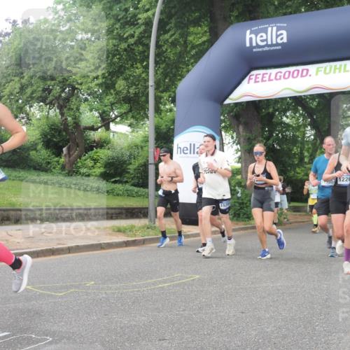 29.06.2025 - hella hamburg halbmarathon KatJ http://msf.ph/oto/8323804 29.06.2025 10:46:15 Zwischen KM18-KM19 2780, 6220, 7065, 8585 meine-sportfotos.de