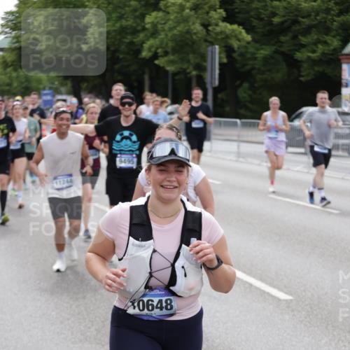 29.06.2025 - hella hamburg halbmarathon Jannik Wohlers http://msf.ph/oto/8323889 29.06.2025 10:39:40 Lombardsbrücke 1058, 1076, 1291, 1586, 1691, 1899, 2019, 2254, 2866, 2888, 3515, 3607, 3808, 3882, 3883, 3884, 4173, 4471, 5229, 5263, 5654, 5877, 5901, 6097, 6548, 6698, 6750, 6890, 6920, 7045, 7455, 7456, 8107, 8622, 8815, 8865, 8866, 9187, 9195, 9292, 9495, 10648, 10806, 10818, 10953, 11188, 11242, 11244, 11717, 11874, 12414, 12883, 12906, 13005, 13069, 13577, 13651, 14327, 14578, 15111, 16784, 18157, 19163 meine-sportfotos.de