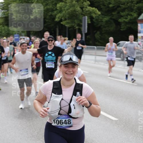 29.06.2025 - hella hamburg halbmarathon Jannik Wohlers http://msf.ph/oto/8323941 29.06.2025 10:39:40 Lombardsbrücke 1058, 1076, 1291, 1586, 1691, 1899, 2019, 2254, 2866, 2888, 3515, 3607, 3808, 3882, 3883, 3884, 4173, 4471, 5229, 5263, 5654, 5877, 5901, 6097, 6548, 6698, 6750, 6890, 6920, 7045, 7455, 7456, 8107, 8622, 8815, 8865, 8866, 9187, 9195, 9292, 9495, 10648, 10806, 10818, 10953, 11188, 11242, 11244, 11717, 11874, 12414, 12883, 12906, 13005, 13069, 13577, 13651, 14327, 14578, 15111, 16784, 18157, 19163 meine-sportfotos.de