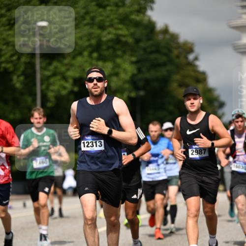 29.06.2025 - hella hamburg halbmarathon Dr. Thomas Lammeyer http://msf.ph/oto/8323990 29.06.2025 10:17:30 Kennedybrücke 1007, 1194, 1859, 1939, 2055, 2359, 2721, 2904, 2961, 2987, 3218, 3729, 4001, 4795, 4950, 5232, 5631, 6026, 6207, 7346, 7460, 7913, 8913, 9128, 9612, 9631 meine-sportfotos.de