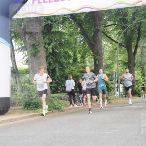29.06.2025 - hella hamburg halbmarathon KatJ http://msf.ph/oto/8324065 29.06.2025 10:16:54 Zwischen KM18-KM19  meine-sportfotos.de