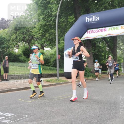 29.06.2025 - hella hamburg halbmarathon KatJ http://msf.ph/oto/8324099 29.06.2025 10:46:19 Zwischen KM18-KM19 2780, 4986, 6220, 8030 meine-sportfotos.de